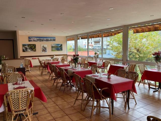 Logis Restaurant De La Poste Tarascon-sur-Ariège